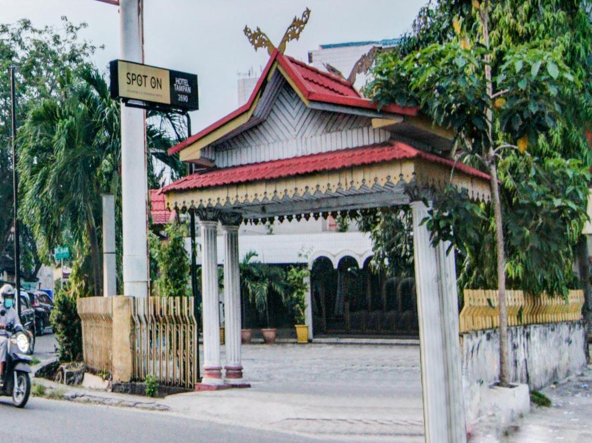 Oyo 2690 Hotel Tampan Pekanbaru Exterior foto